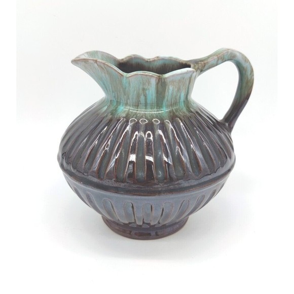 Vintage Pitcher Pottery Small Ribbed Scalloped Dainty Two Tone Teal Brown Handle - Picture 1 of 10